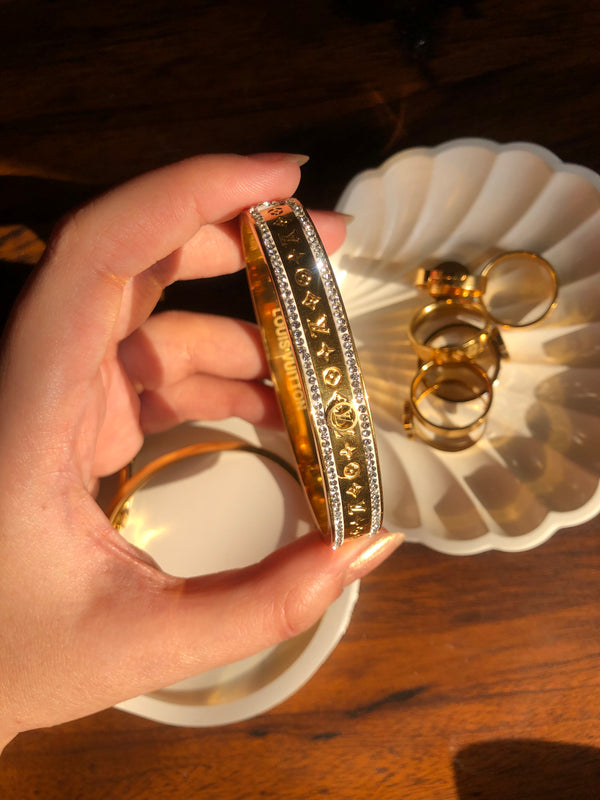 Luxurious LV Gold Bracelet