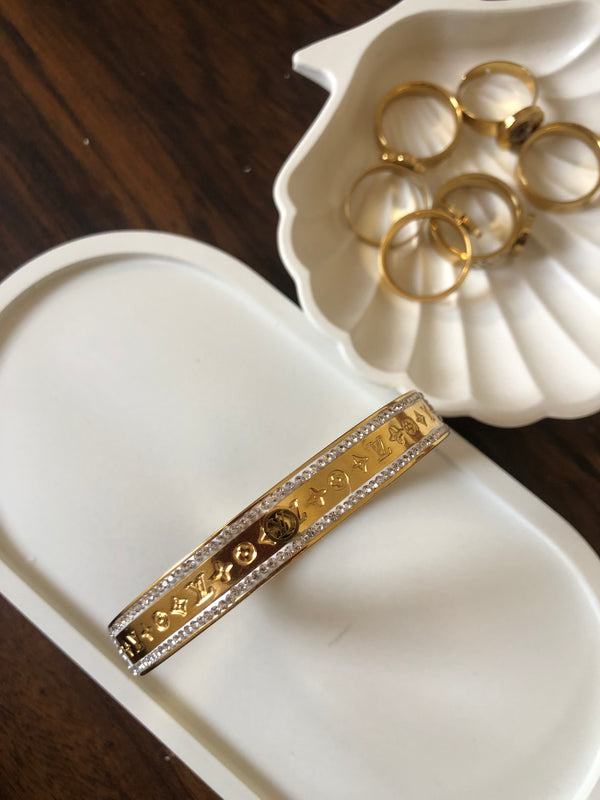 Luxurious LV Gold Bracelet
