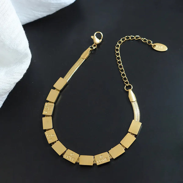 Luxury Gold Bracket Necklace